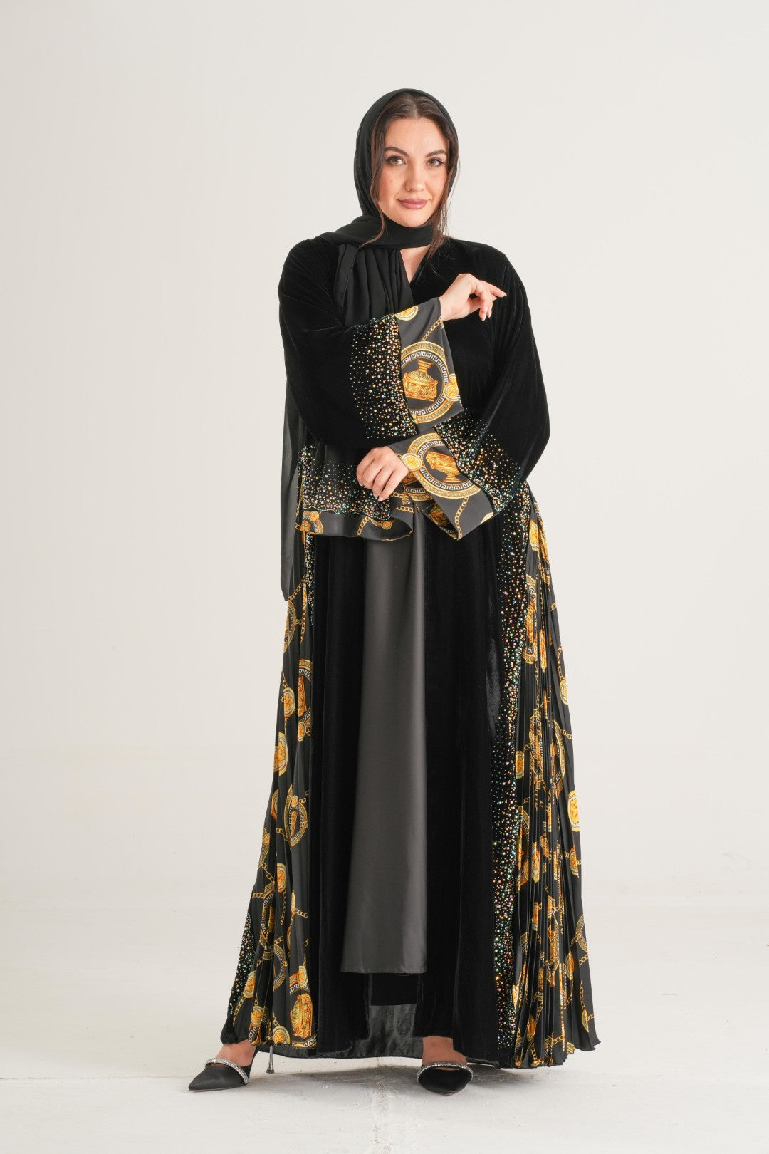 Regal Noir Golden Luxe