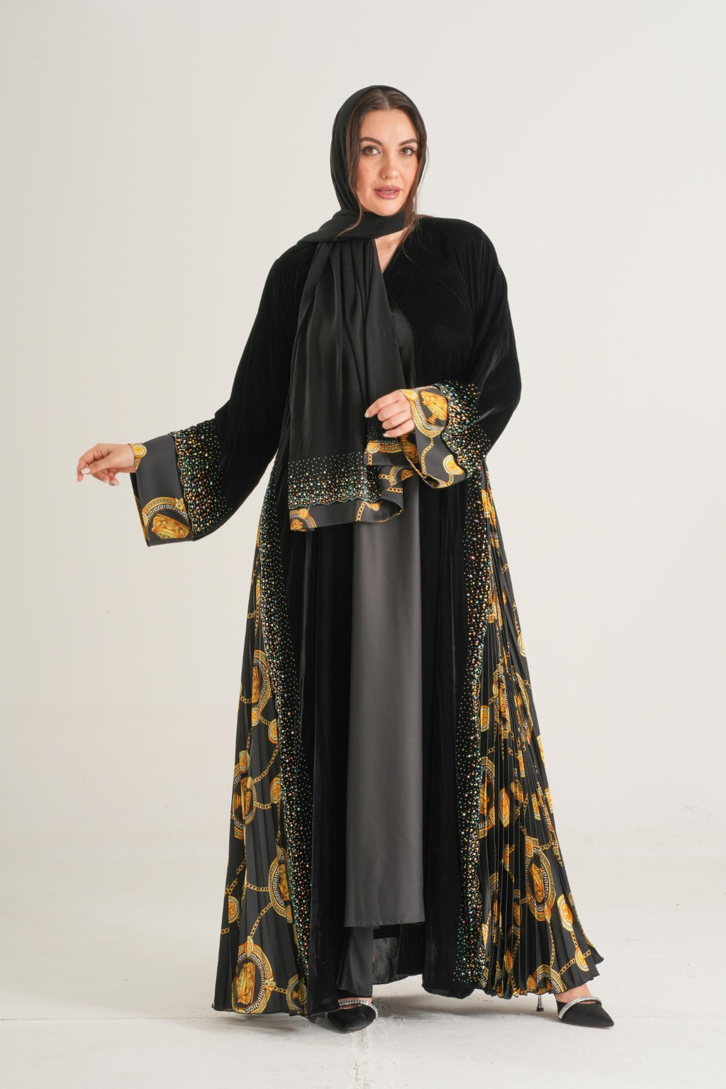 Regal Noir Golden Luxe