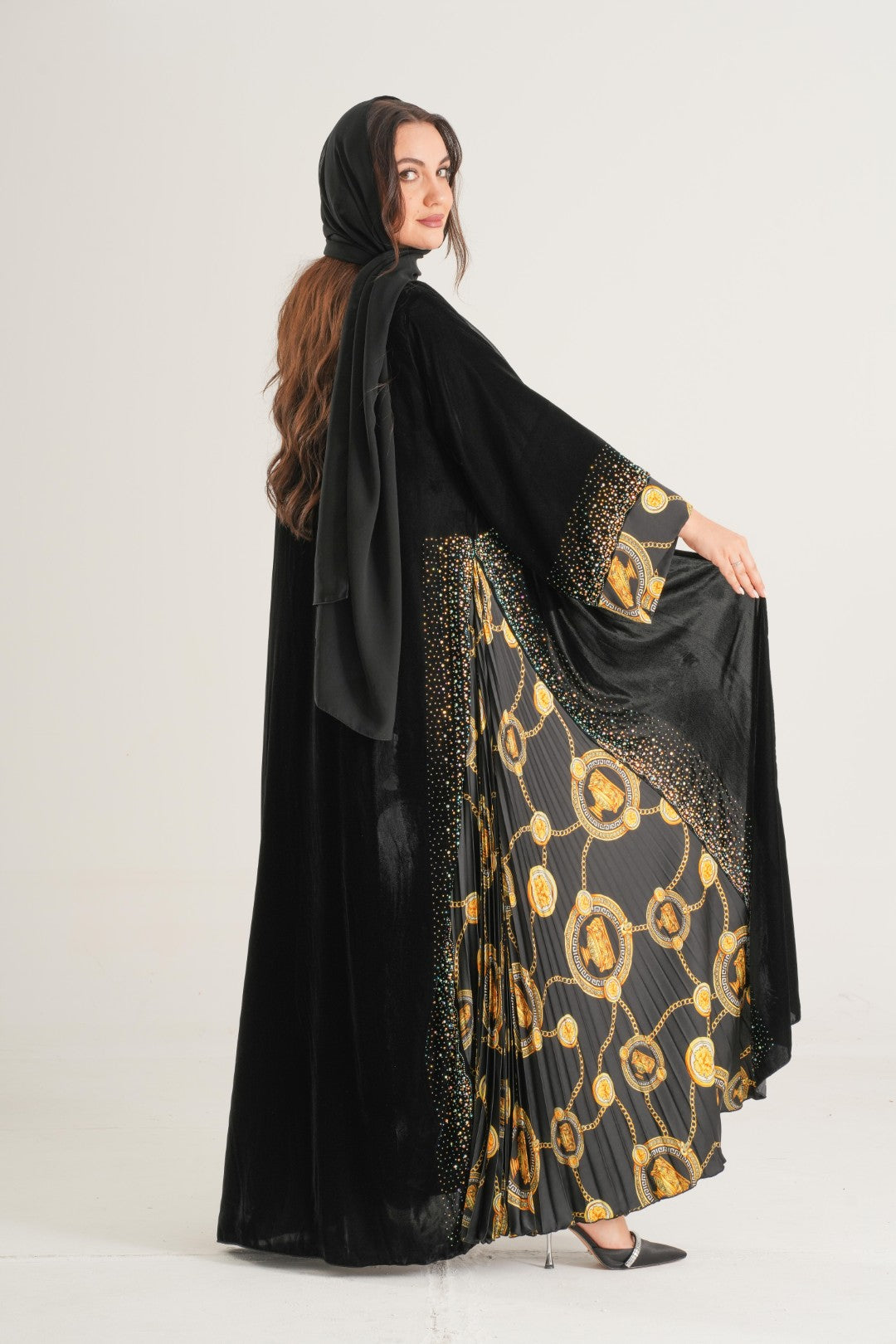 Regal Noir Golden Luxe