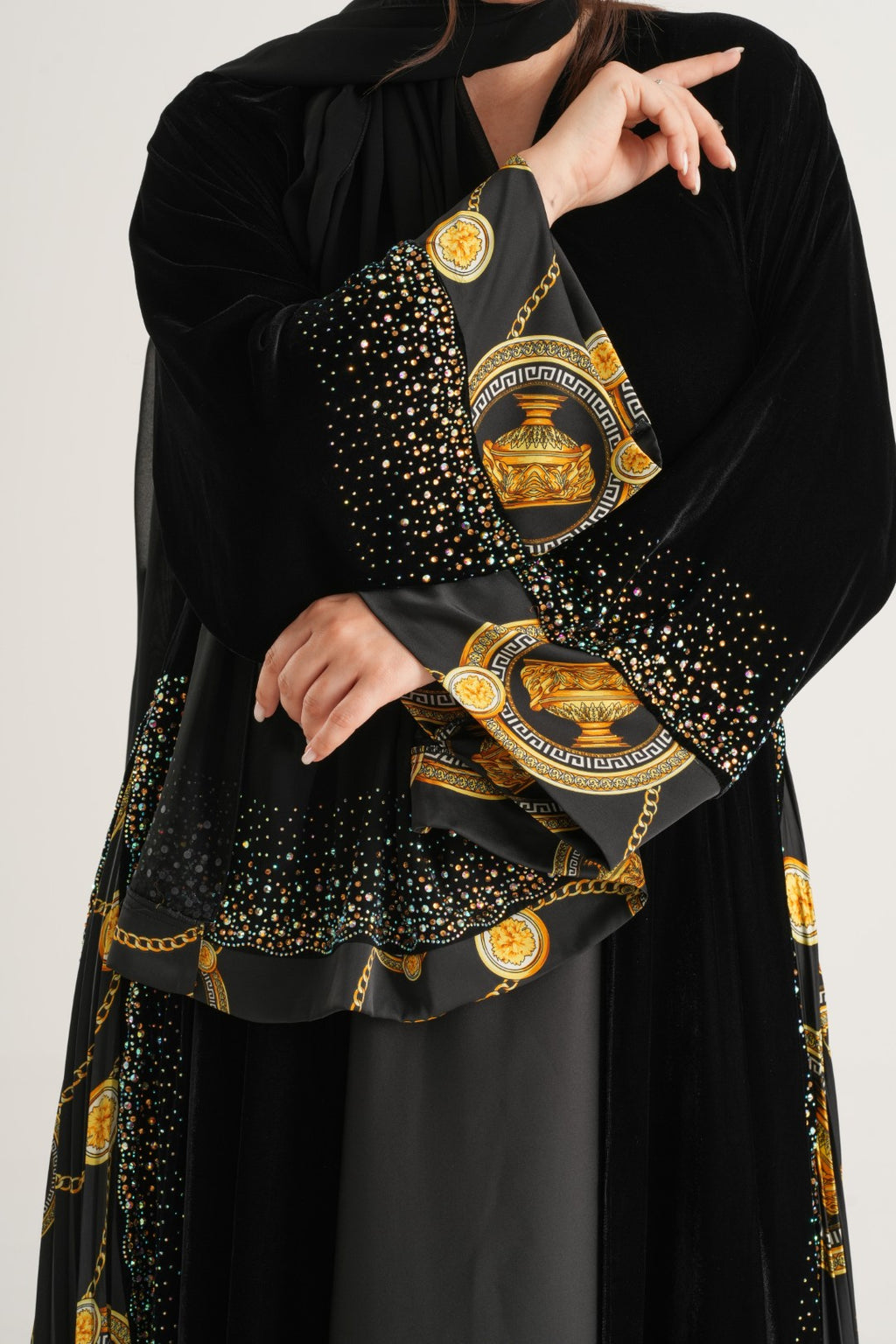 Regal Noir Golden Luxe