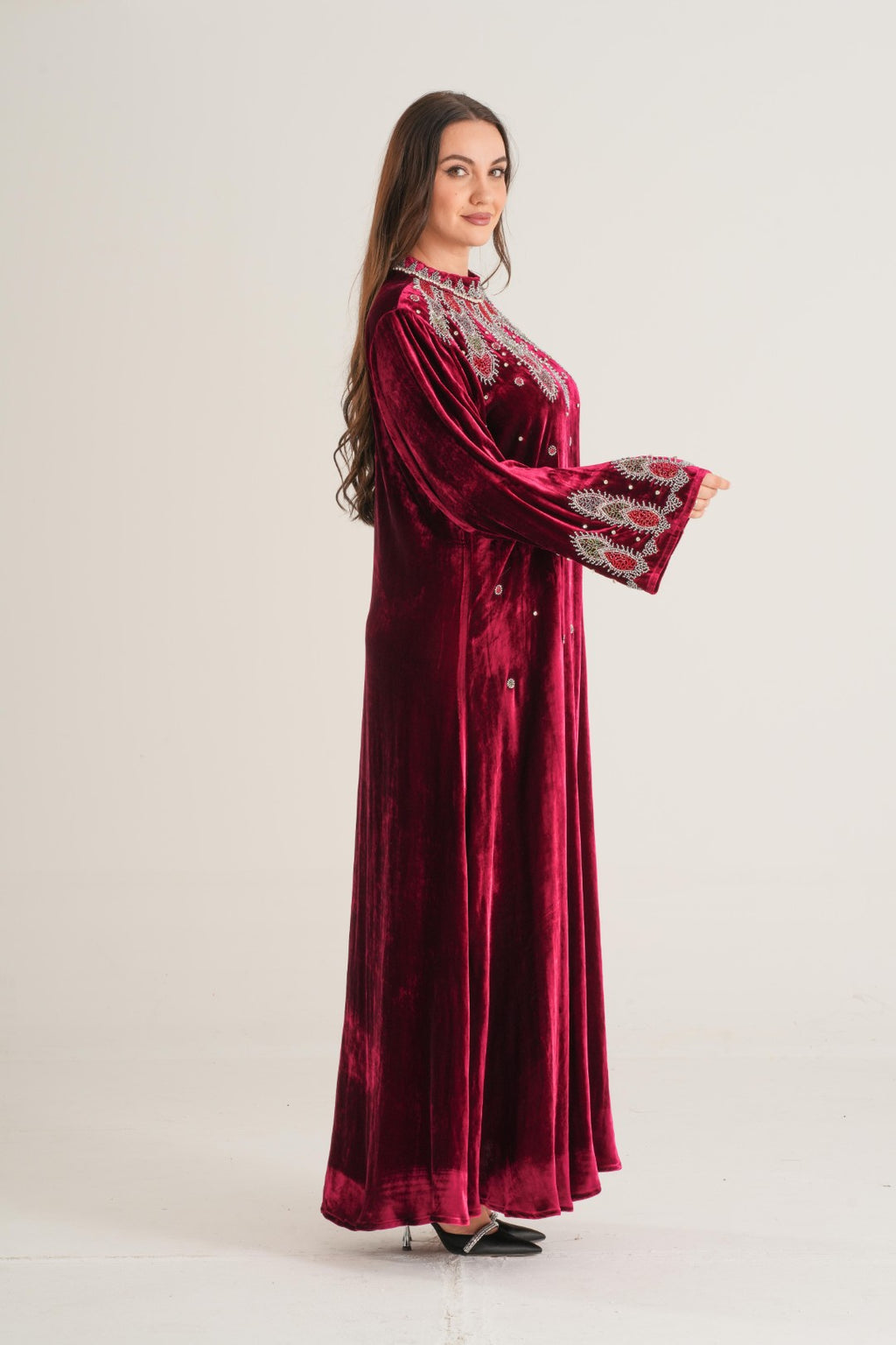 Belur Velvet Embellished Abaya