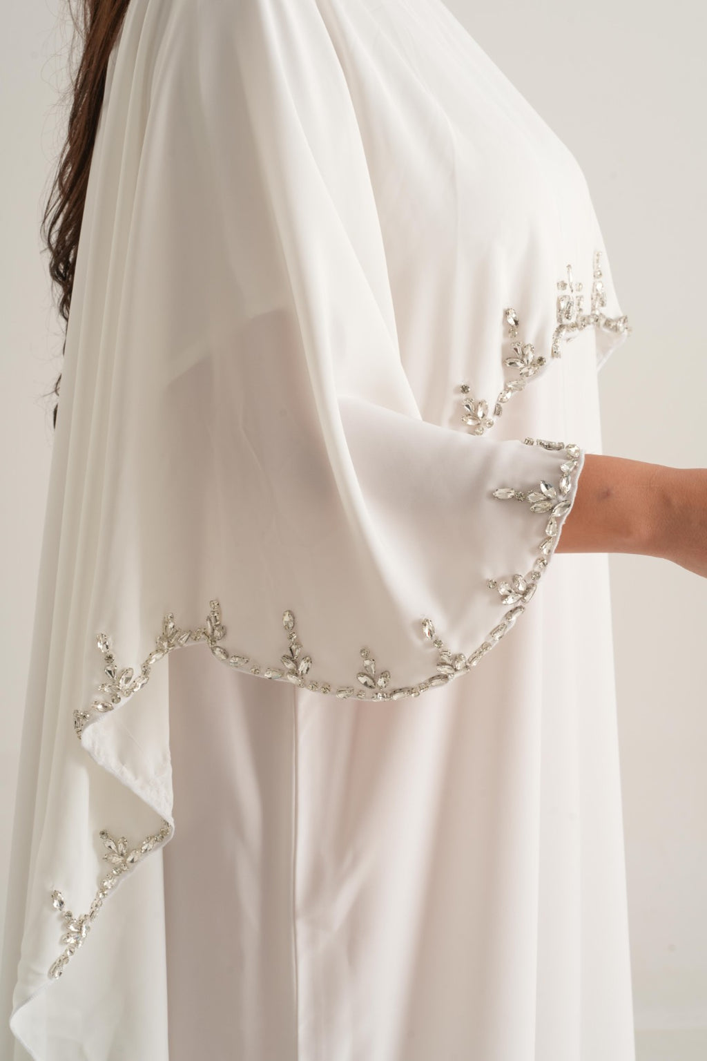 Crystal Pearl Embellished Abaya – Ivory White